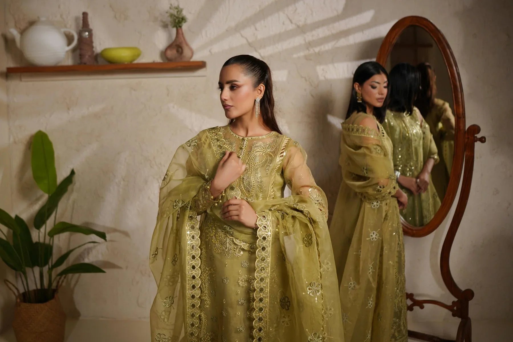 Maryams | Noir Luxe | GLORIANA-NOR-1406 - Rang-e-Khaas