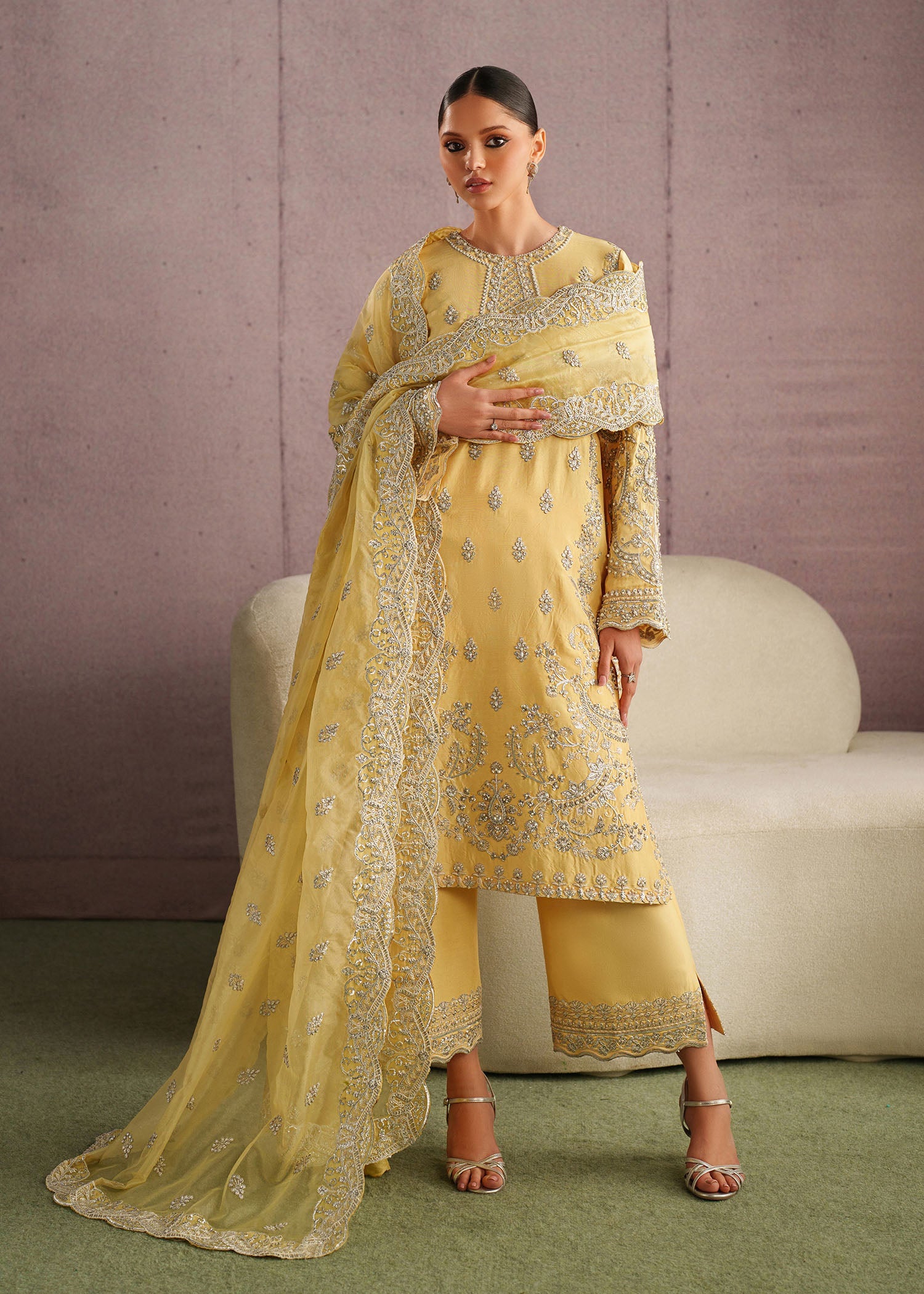 Dastoor Leora