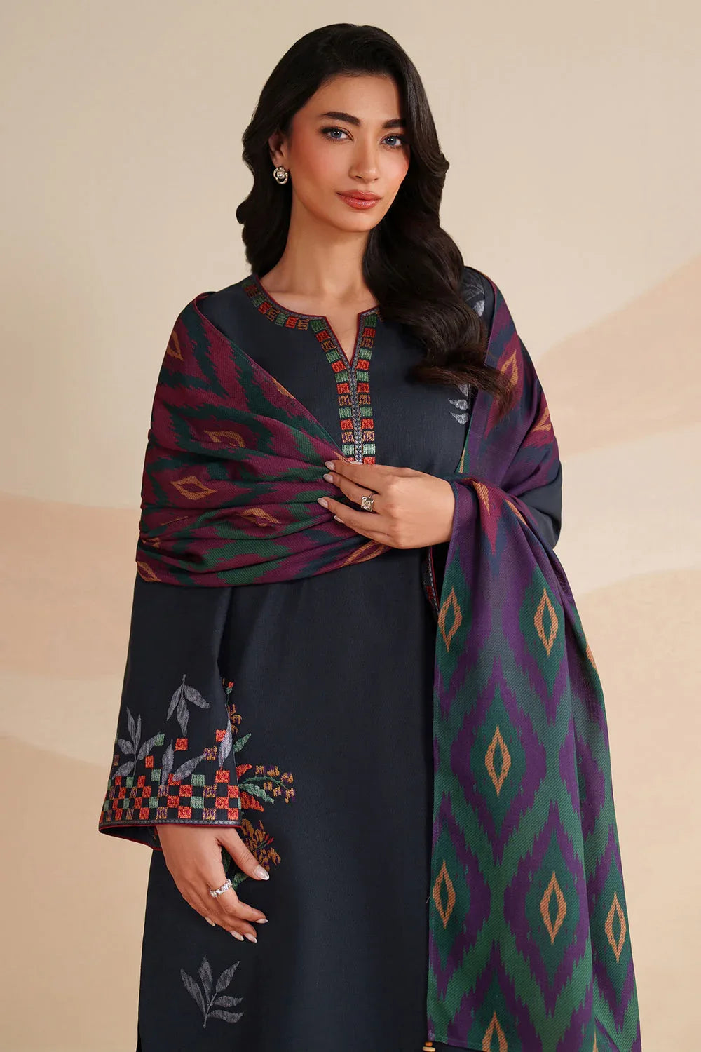 Jazmin | Winter 25 | UW-0226 - Rang-e-Khaas