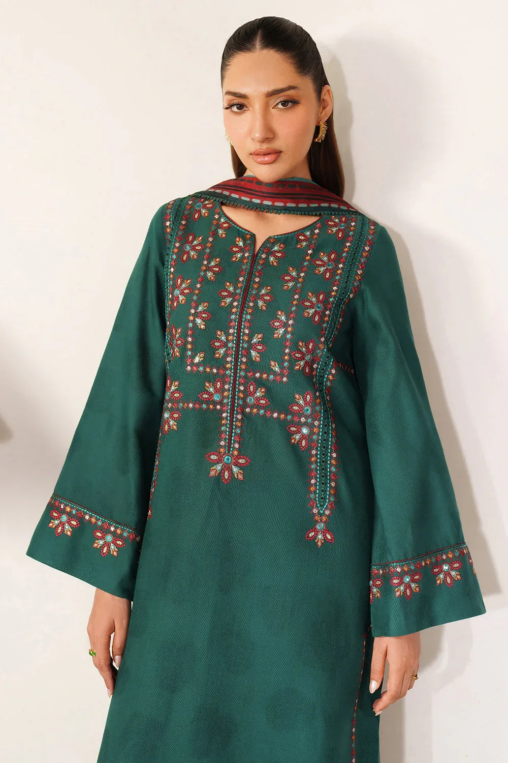 Jazmin | Winter 25 | UW-0146 H - Rang-e-Khaas