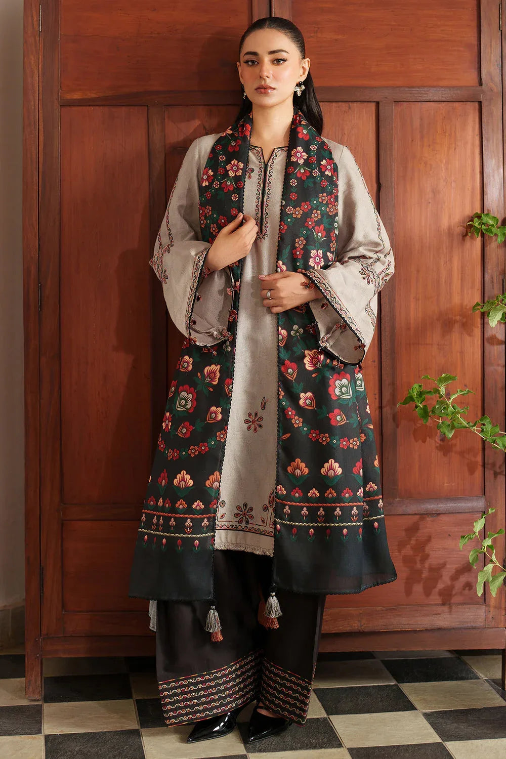 Jazmin | Winter 25 | UW-0144 - Rang-e-Khaas