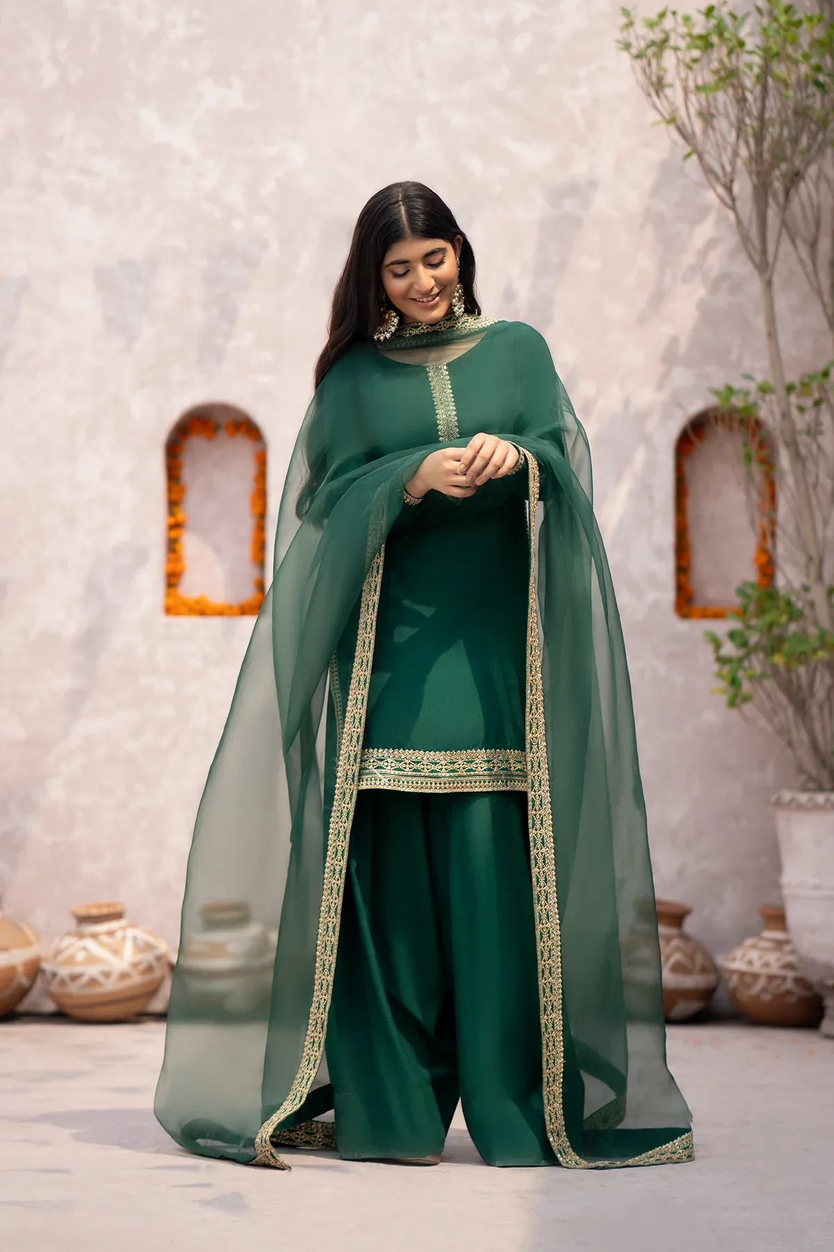 Erum Khan | Sakhiyan Formals | LILY - Rang-e-Khaas