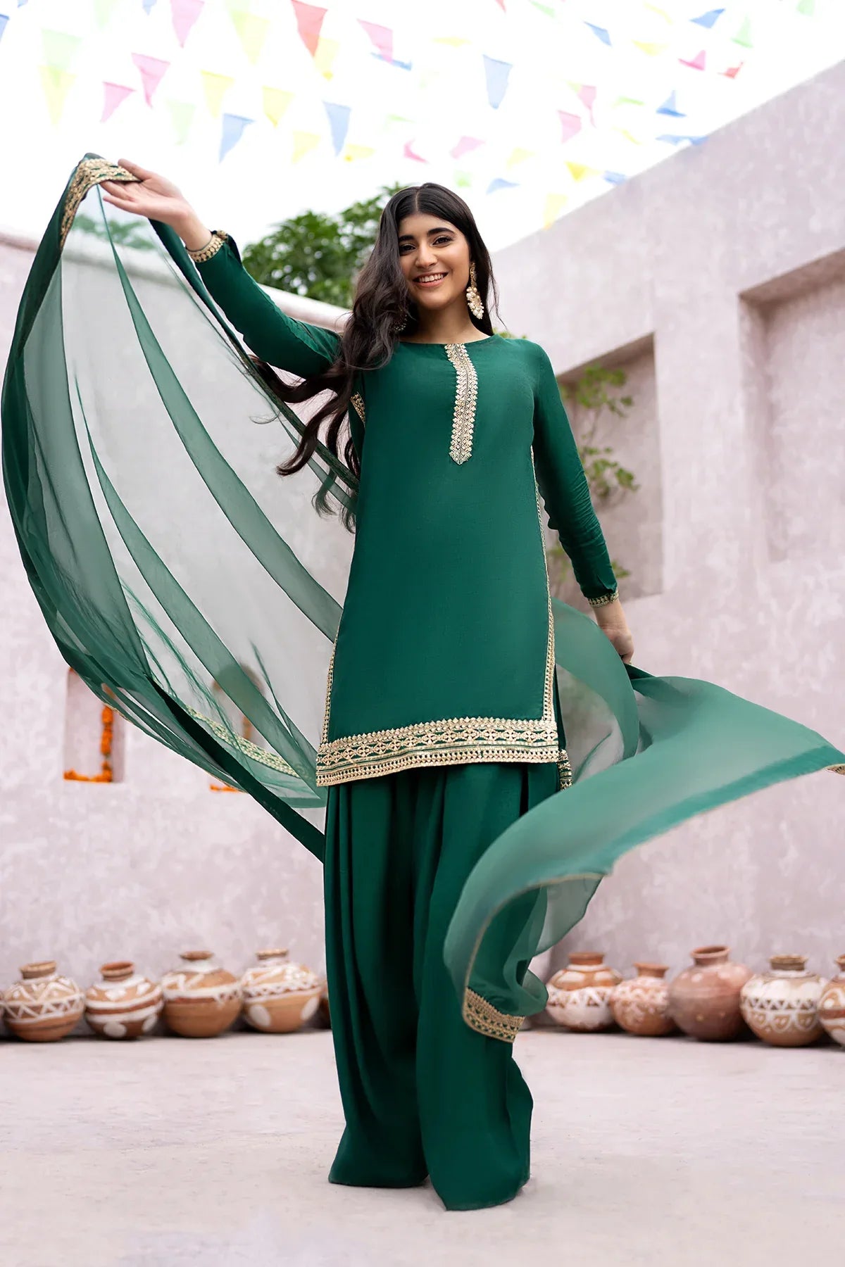 Erum Khan | Sakhiyan Formals | LILY - Rang-e-Khaas