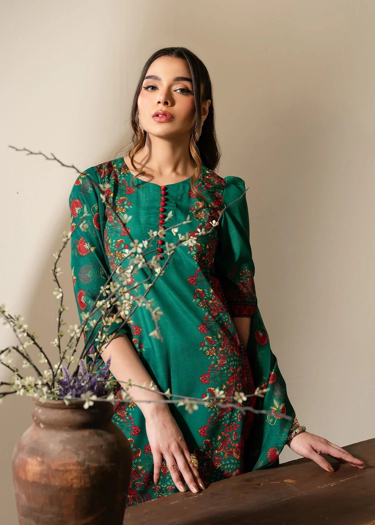 Maria Osama Khan | Retro Vol 3 | Vivian - Rang-e-Khaas