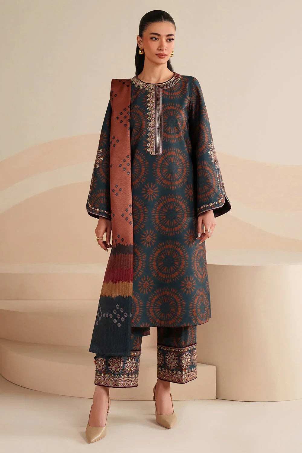 Jazmin | Winter 25 | UW-0238 - Rang-e-Khaas