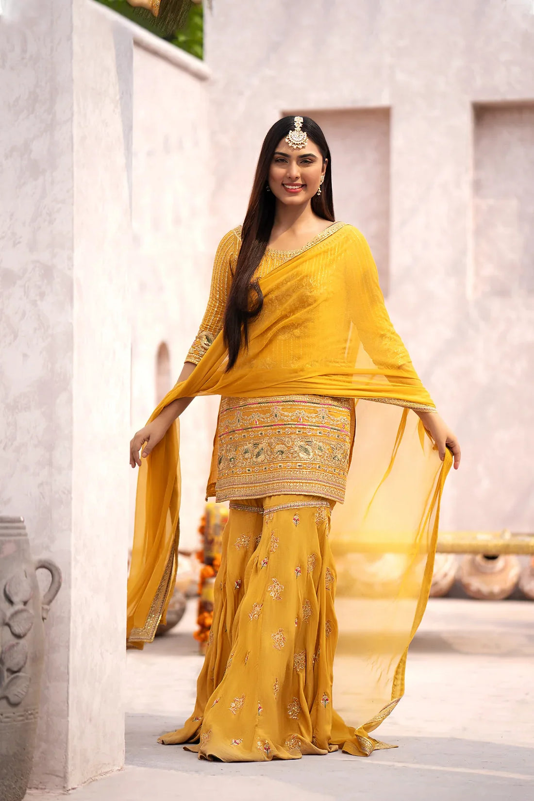 Erum Khan | Sakhiyan Formals | GENDA - Rang-e-Khaas