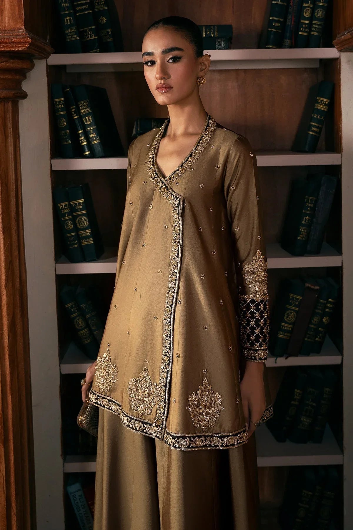 Mina Kashif | Emilie Formals | Noelle - Rang-e-Khaas