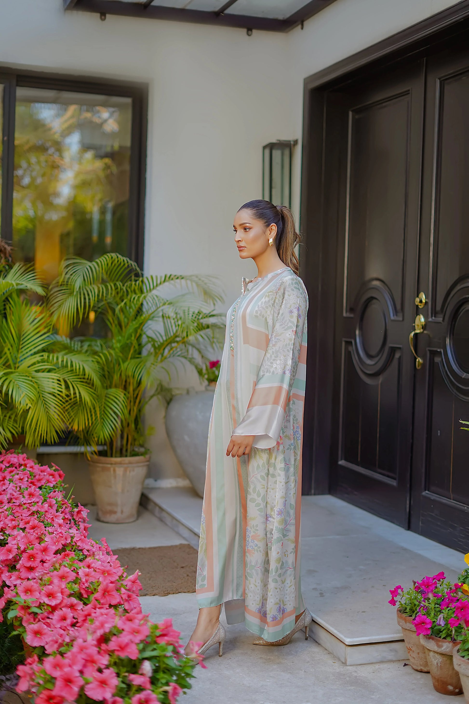 Erum Khan | Nue 25 | Whisper Blush - Rang-e-Khaas