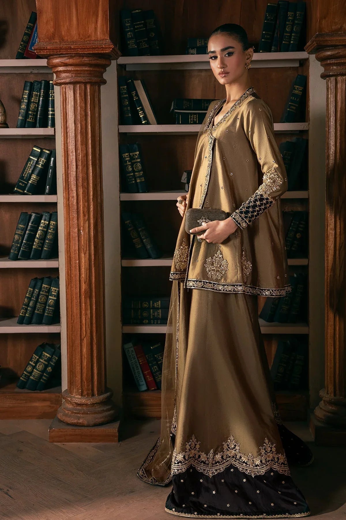 Mina Kashif | Emilie Formals | Noelle - Rang-e-Khaas