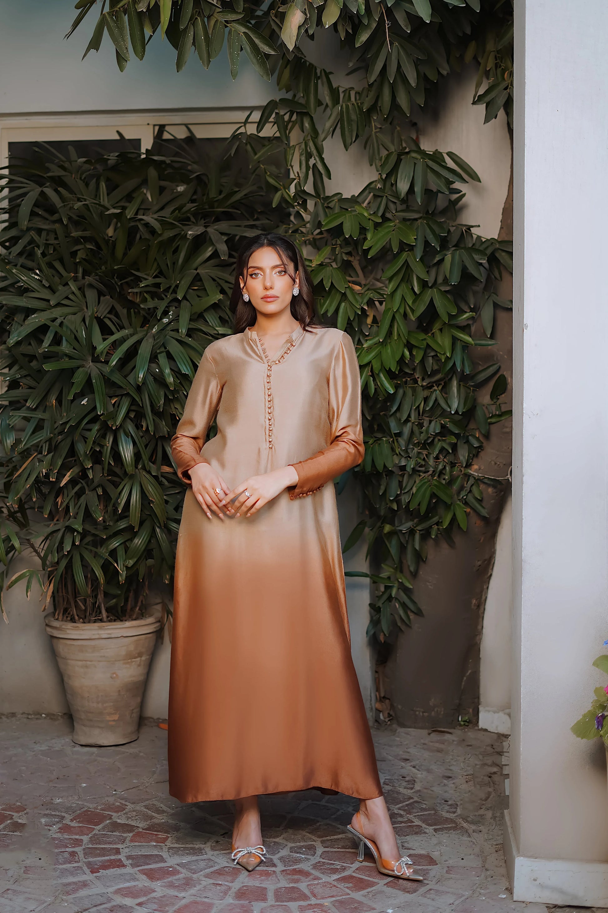 Erum Khan | Nue 25 | Sunset Dusk - Rang-e-Khaas