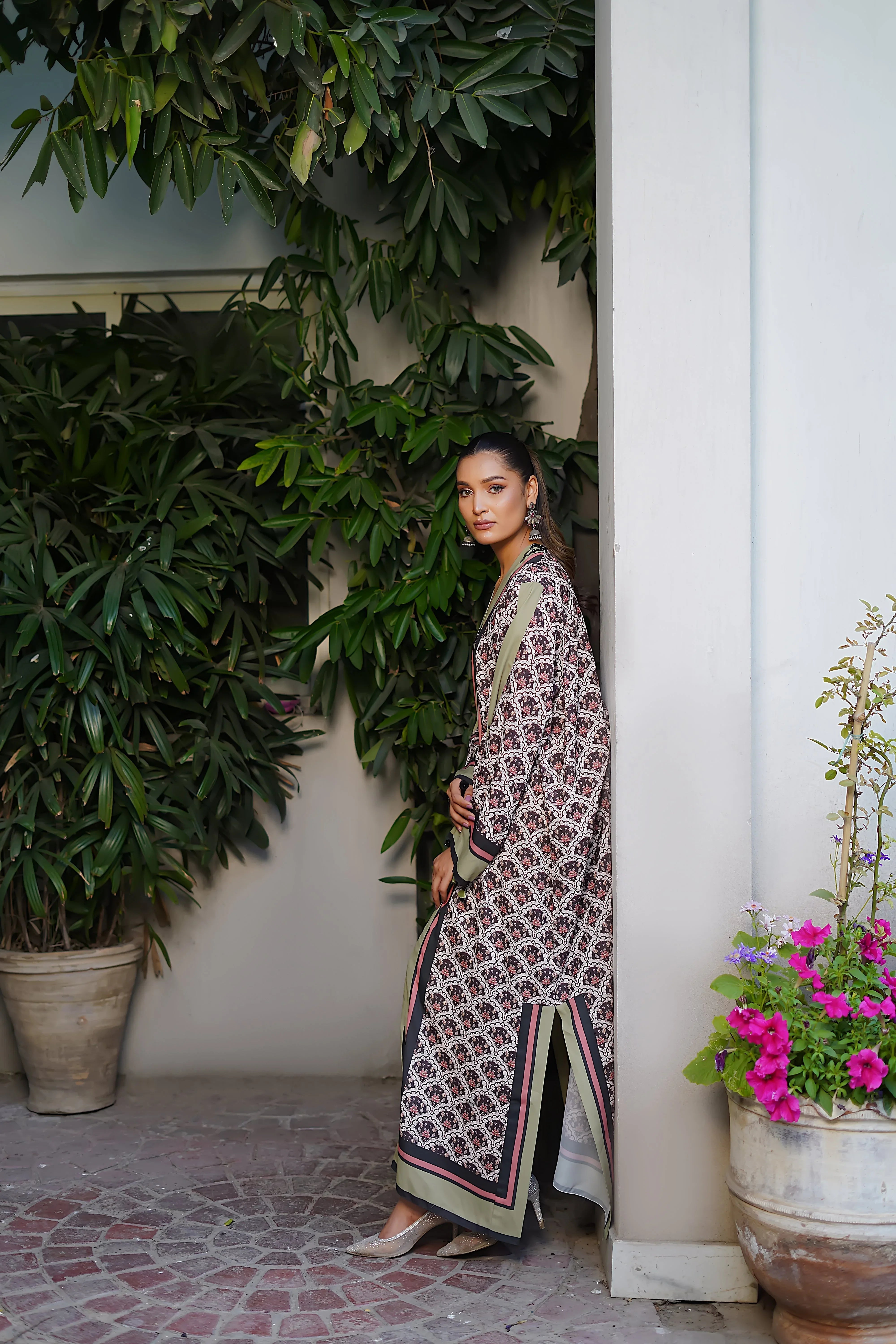 Erum Khan | Nue 25 | Mystic Charm - Rang-e-Khaas
