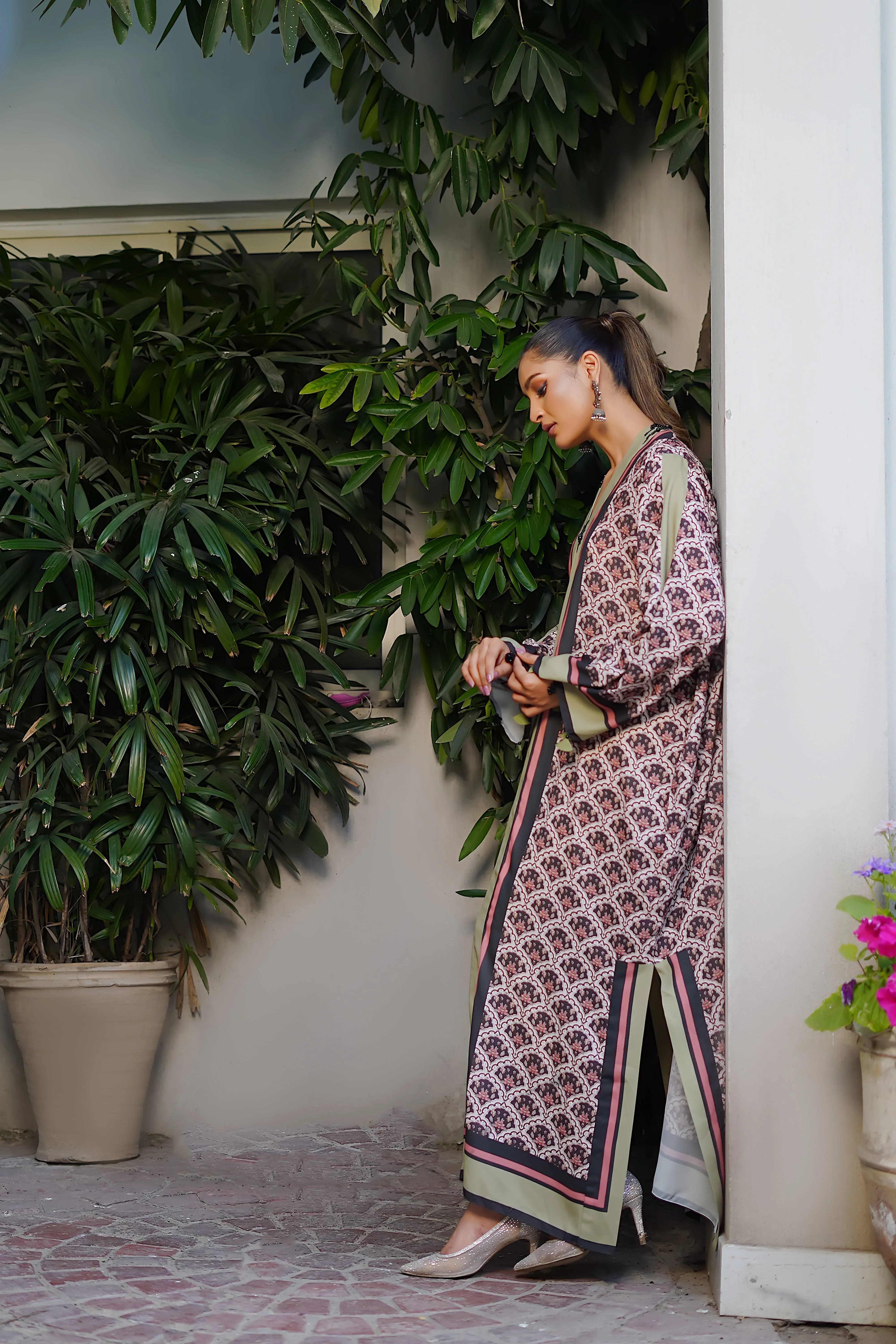 Erum Khan | Nue 25 | Mystic Charm - Rang-e-Khaas