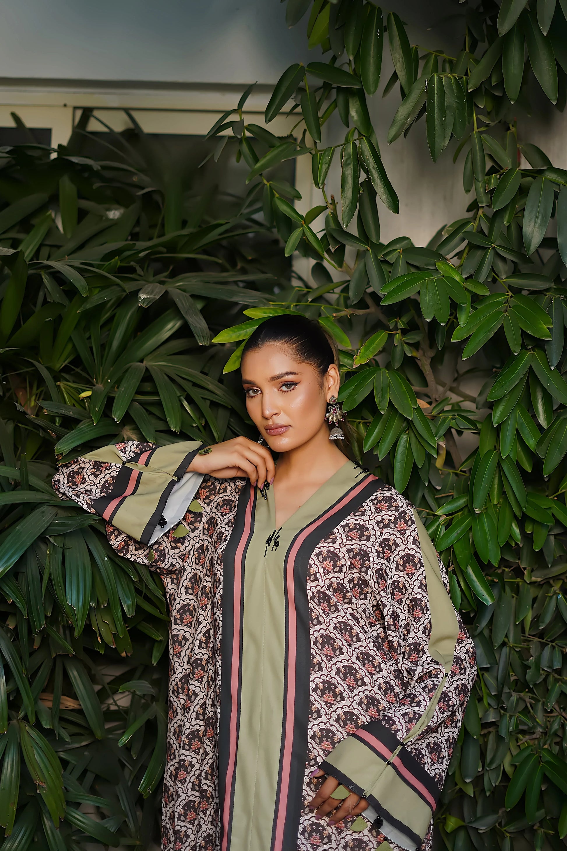 Erum Khan | Nue 25 | Mystic Charm - Rang-e-Khaas