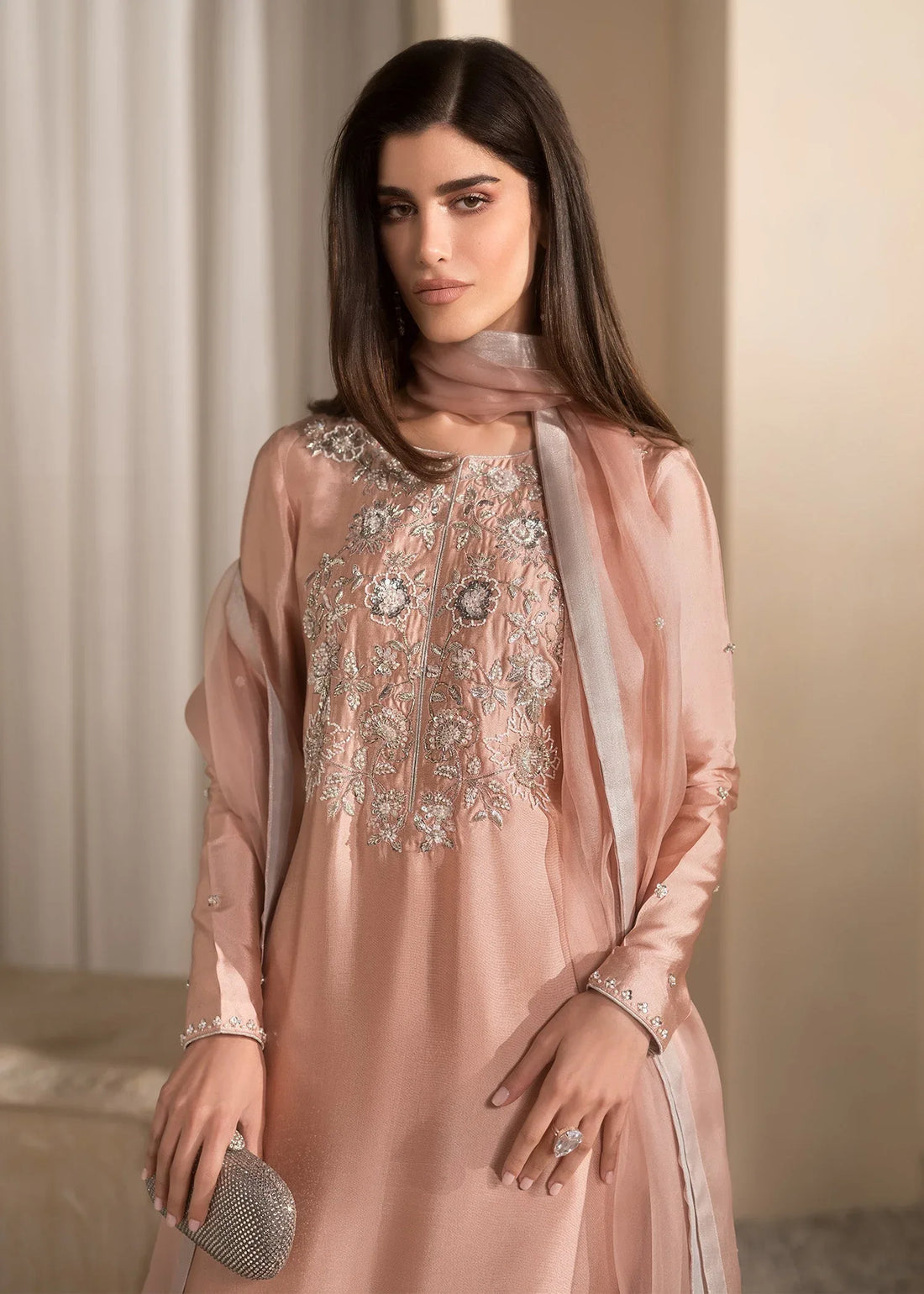 Mahum Asad | Breaking the Bar | Bare Blush - Rang-e-Khaas