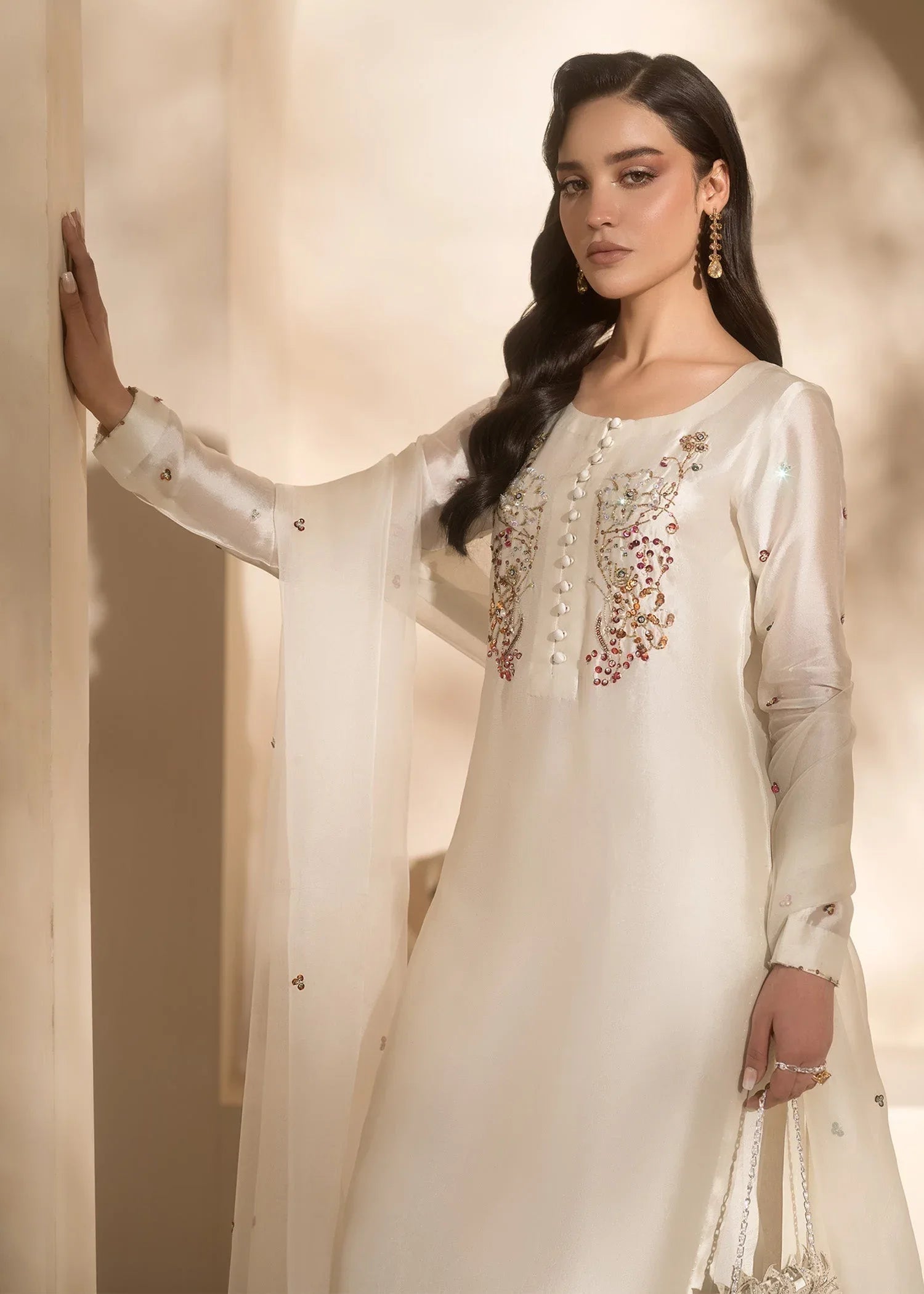 Mahum Asad | Breaking the Bar | Gloss - Rang-e-Khaas