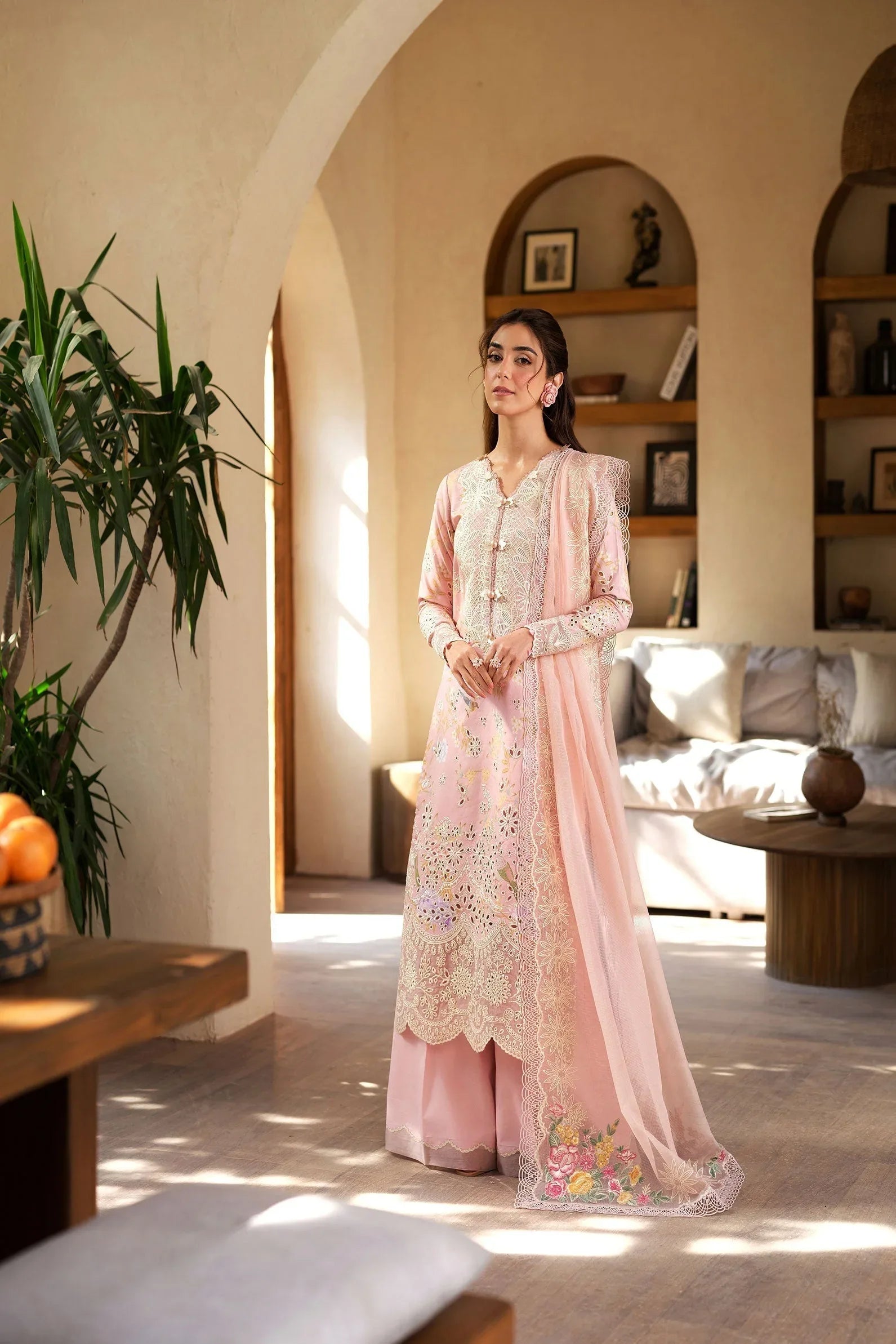 Maryam Hussain | Luxury Lawn 25 | Dimple - Rang-e-Khaas