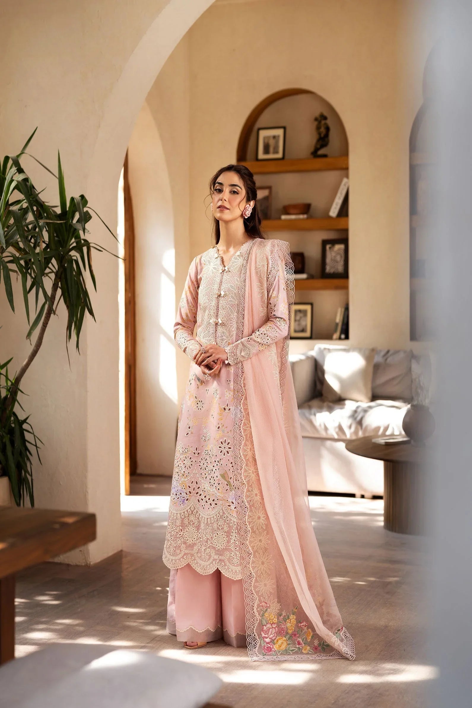 Maryam Hussain | Luxury Lawn 25 | Dimple - Rang-e-Khaas