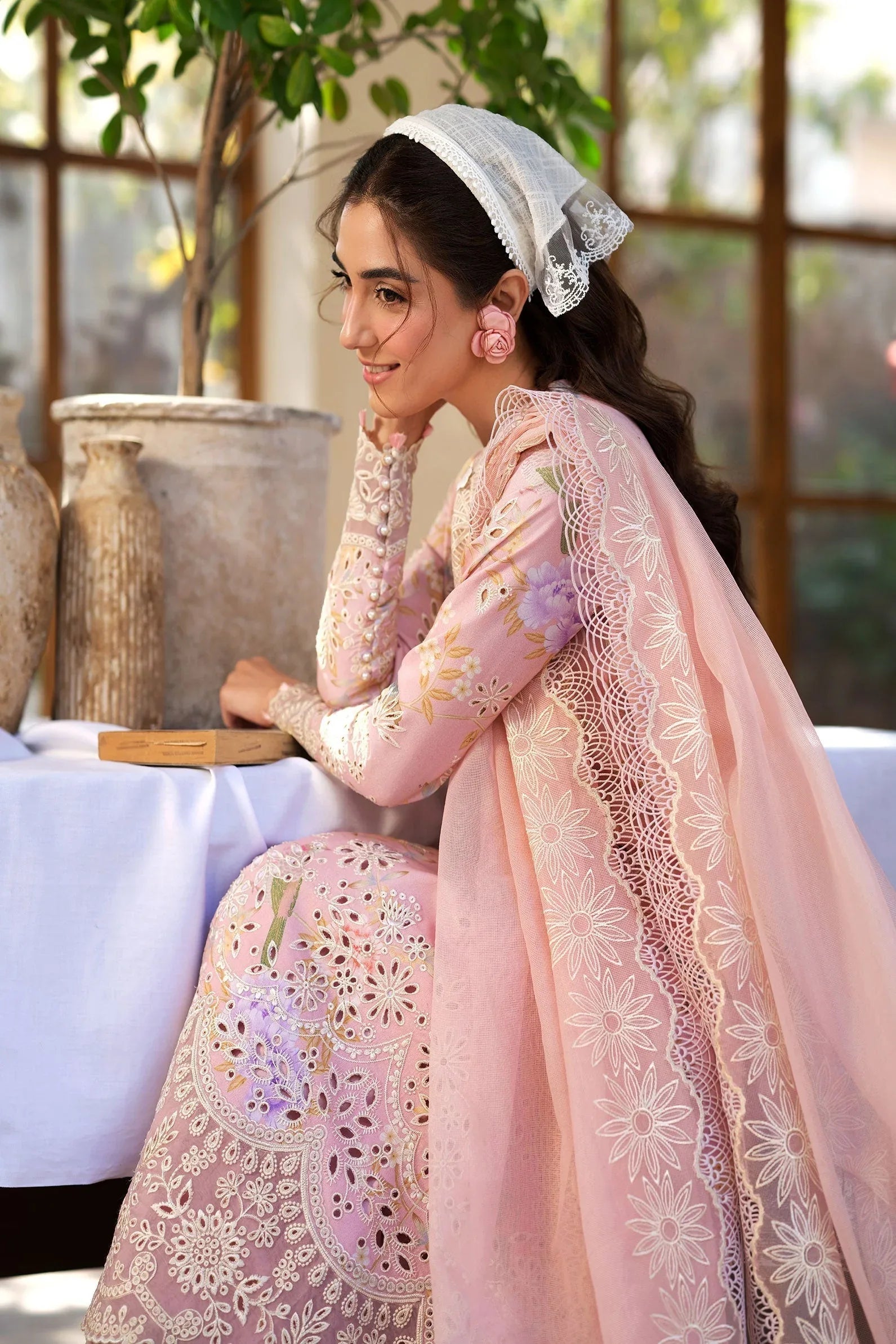 Maryam Hussain | Luxury Lawn 25 | Dimple - Rang-e-Khaas