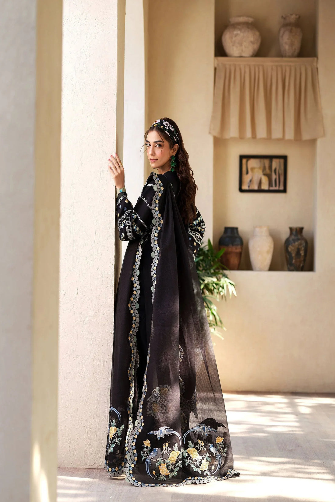 Maryam Hussain | Luxury Lawn 25 | Dawn - Rang-e-Khaas