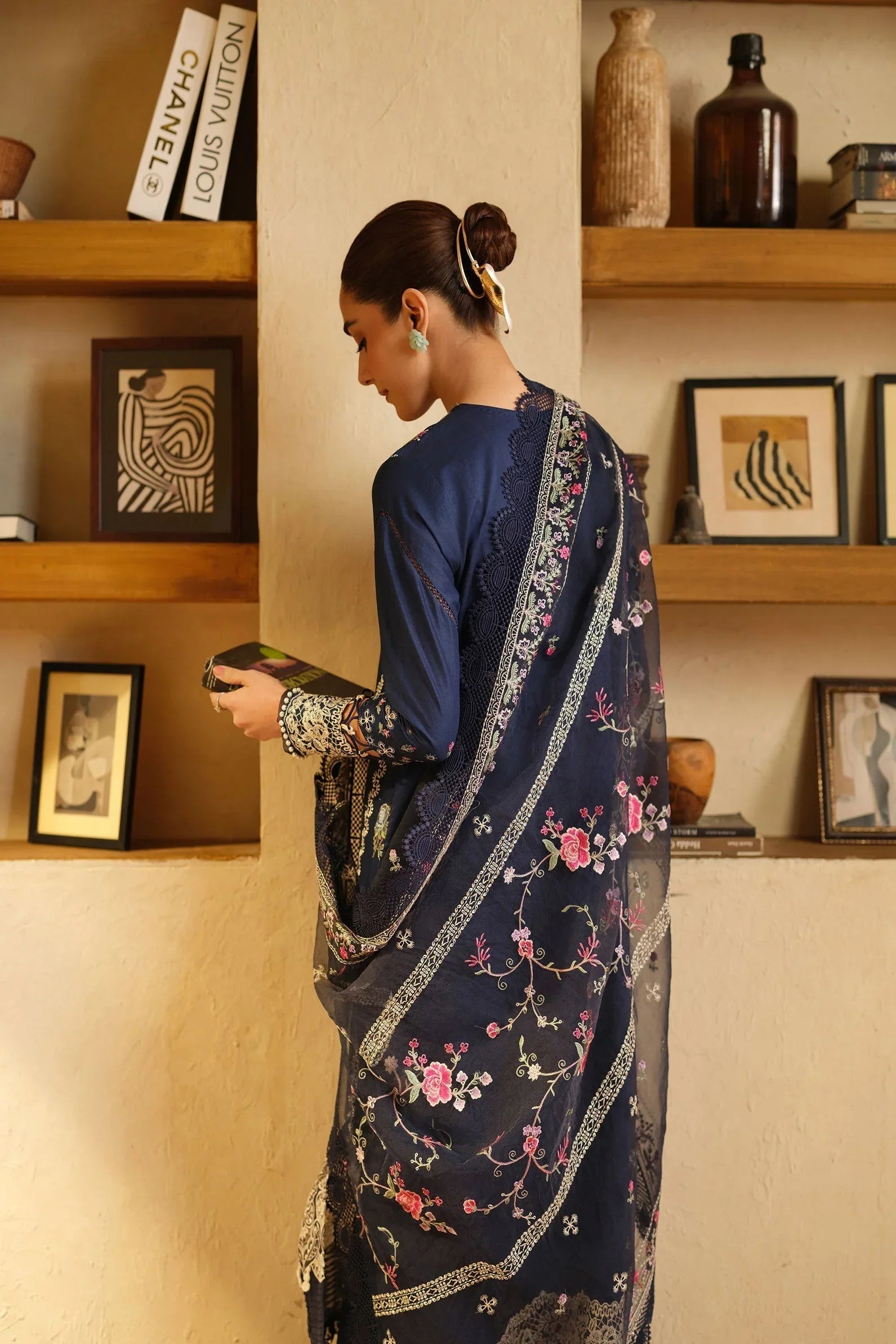 Maryam Hussain | Luxury Lawn 25 | Twilight - Rang-e-Khaas