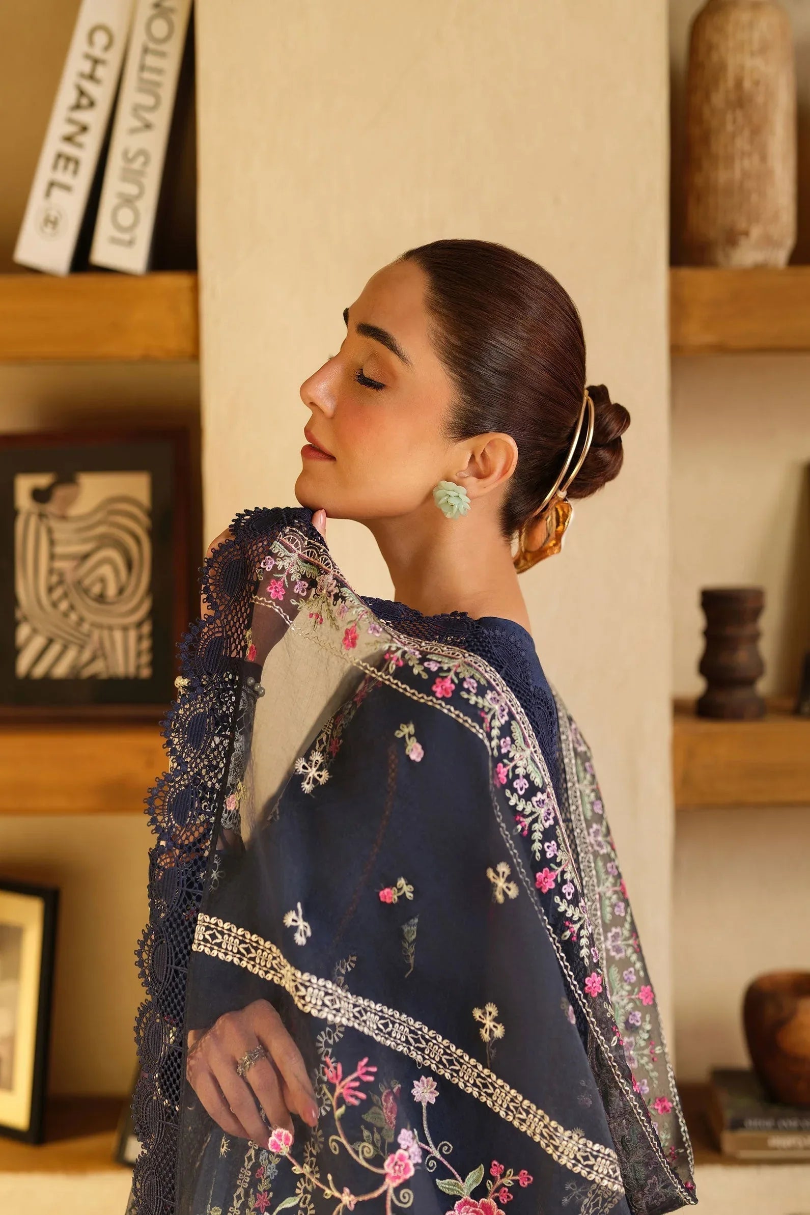 Maryam Hussain | Luxury Lawn 25 | Twilight - Rang-e-Khaas