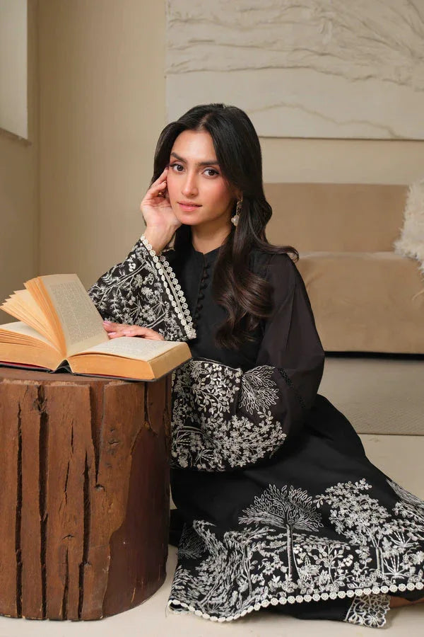 Noor by Saadia Asad | Noor Pret 25 | D1 - Midnight Charm - Rang-e-Khaas