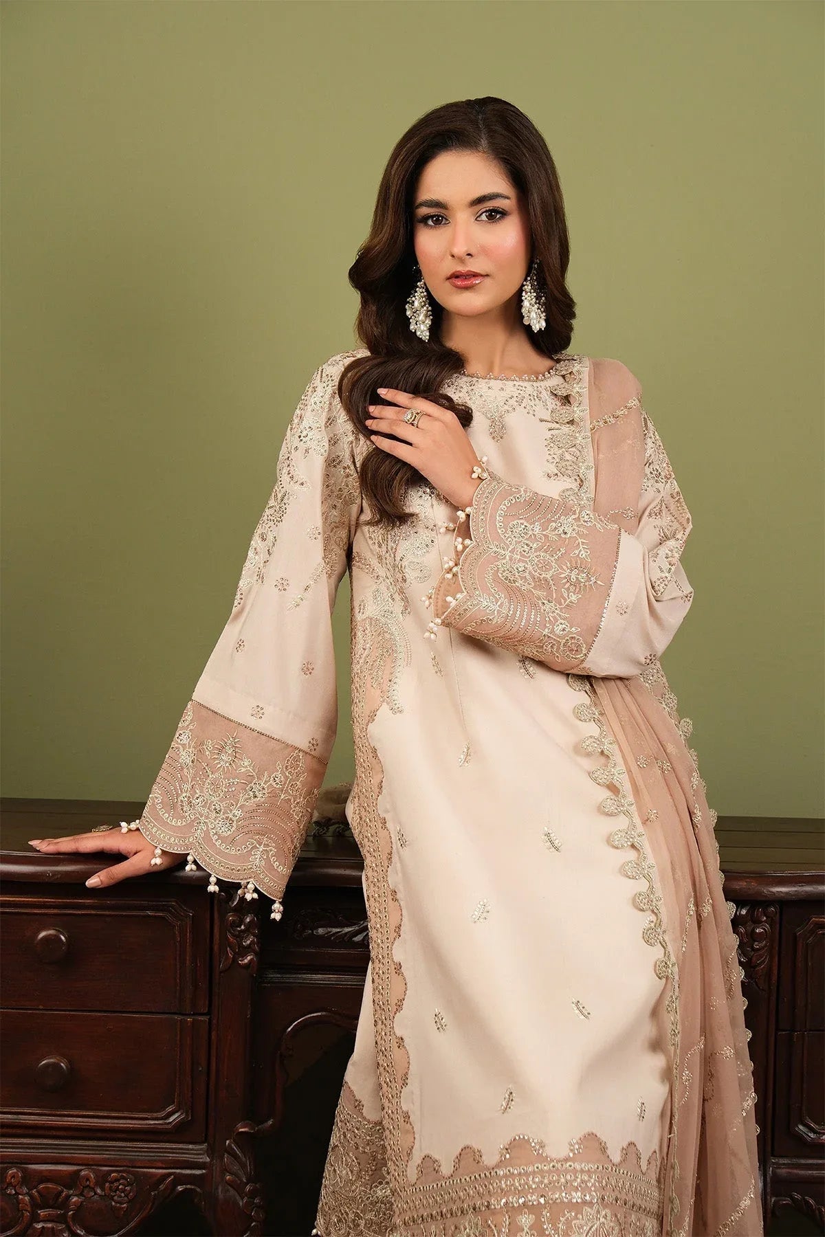Alizeh | Luxe Raw Silk | AF-RS-10-Castor - Rang-e-Khaas