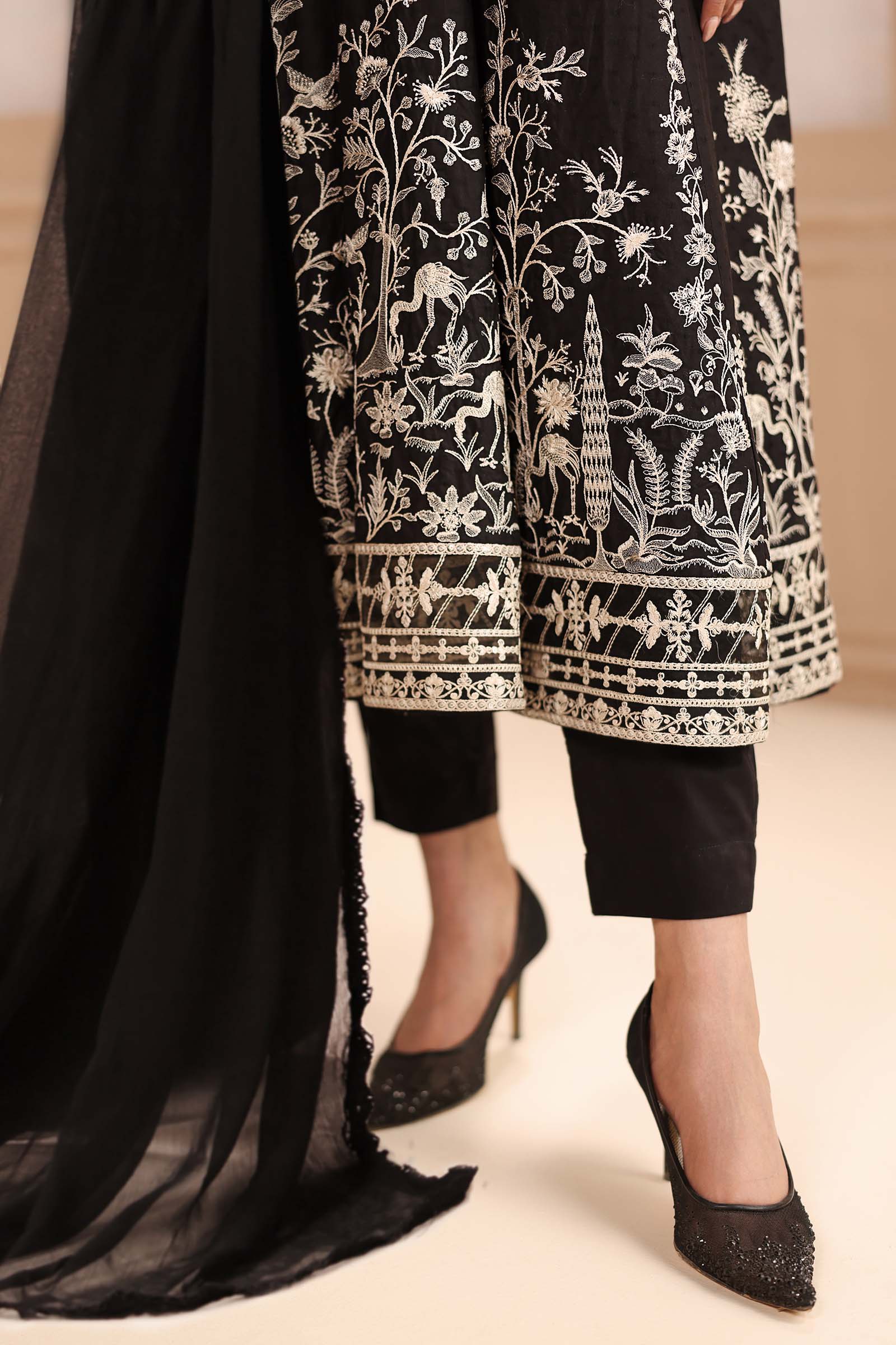 Maria B 3 Piece Embroidered Lawn Suit