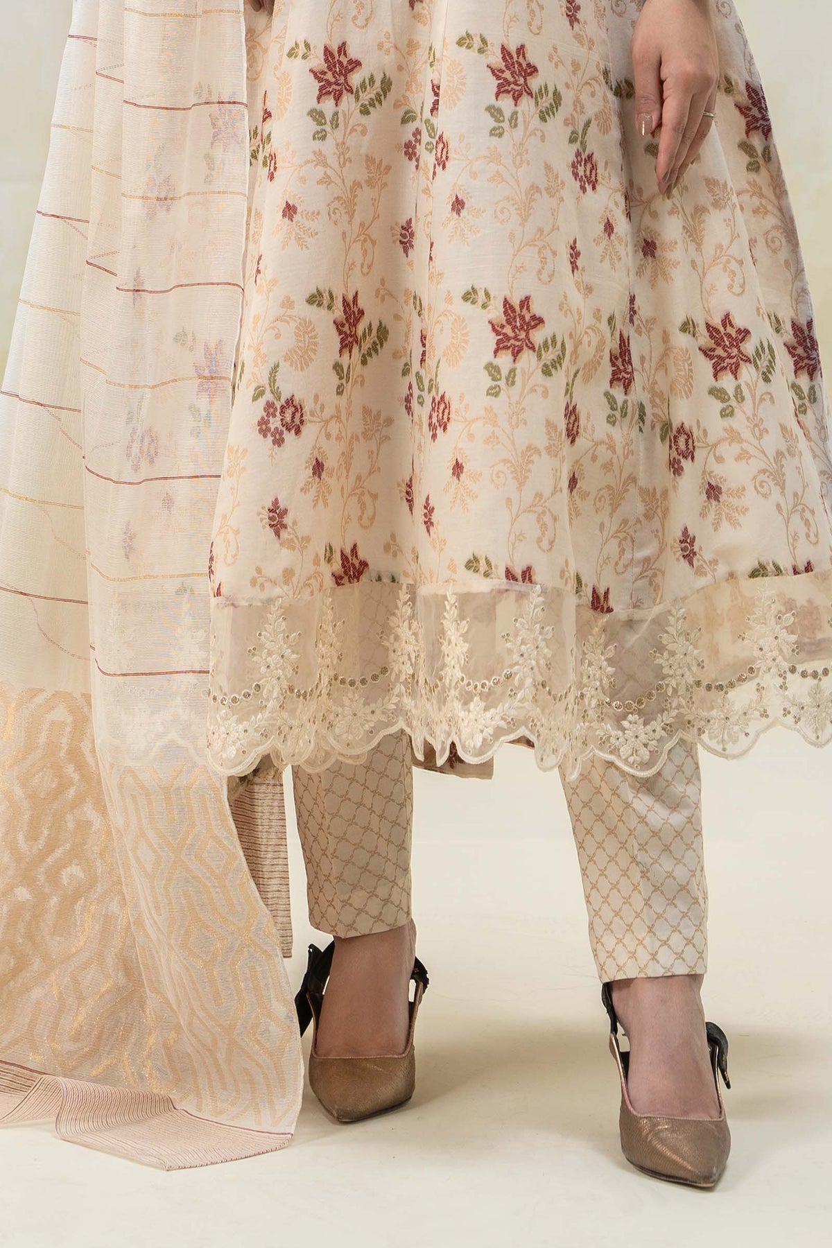 Maria B | Formal Wears | DW-EF22-23R1