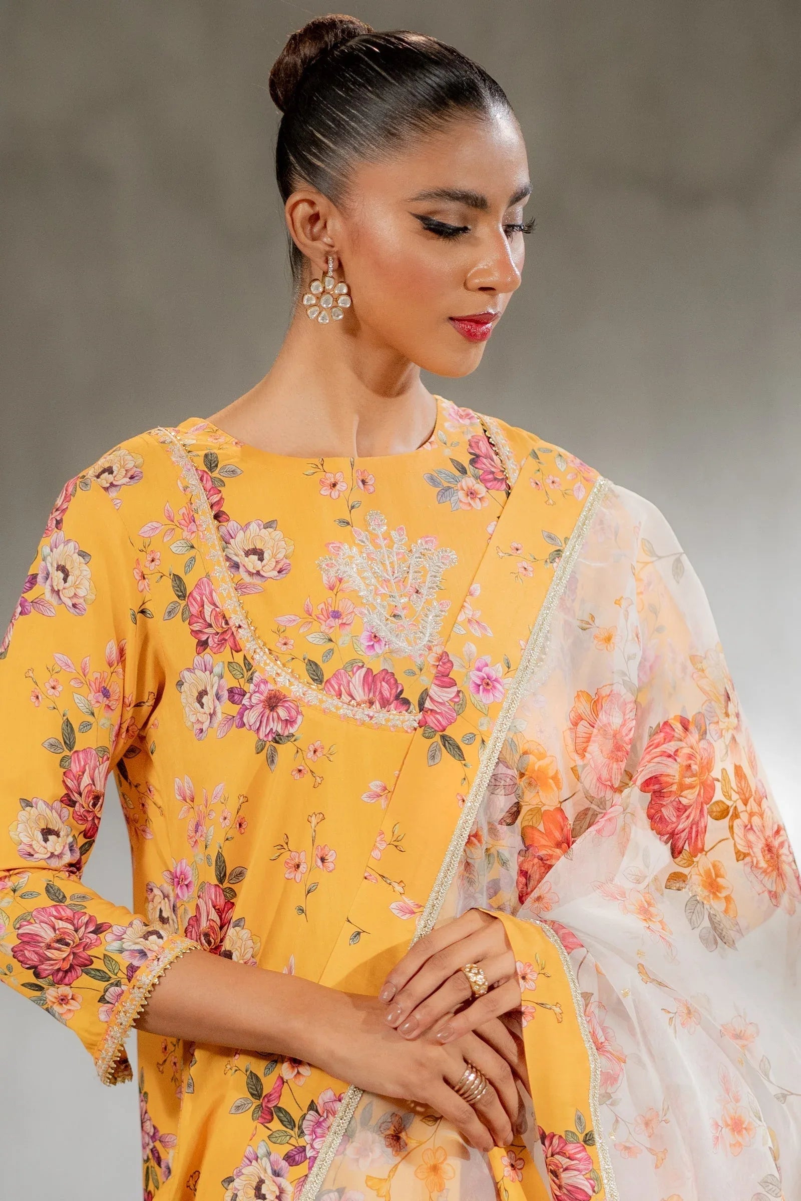 Ego | Diva Premium | GOLDY 3 PIECE - Rang-e-Khaas