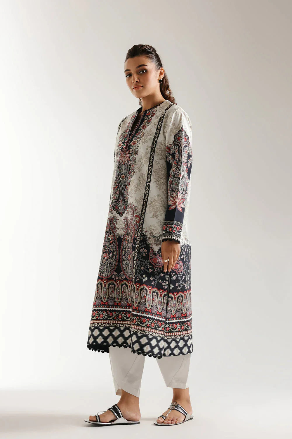 Ethnic | Spring Summer 25 | ES-08 - Rang-e-Khaas