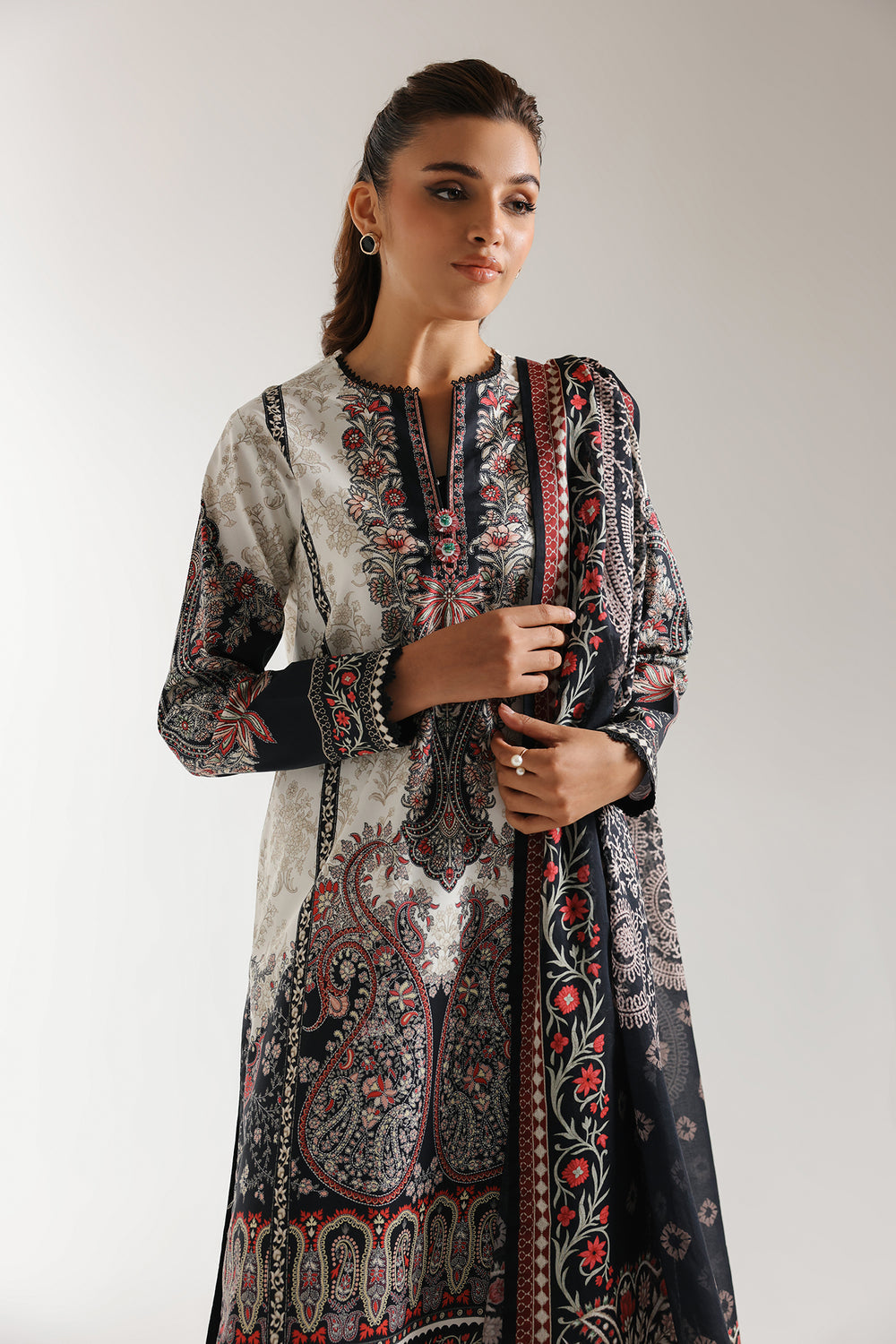 Ethnic | Spring Summer 25 | ES-08