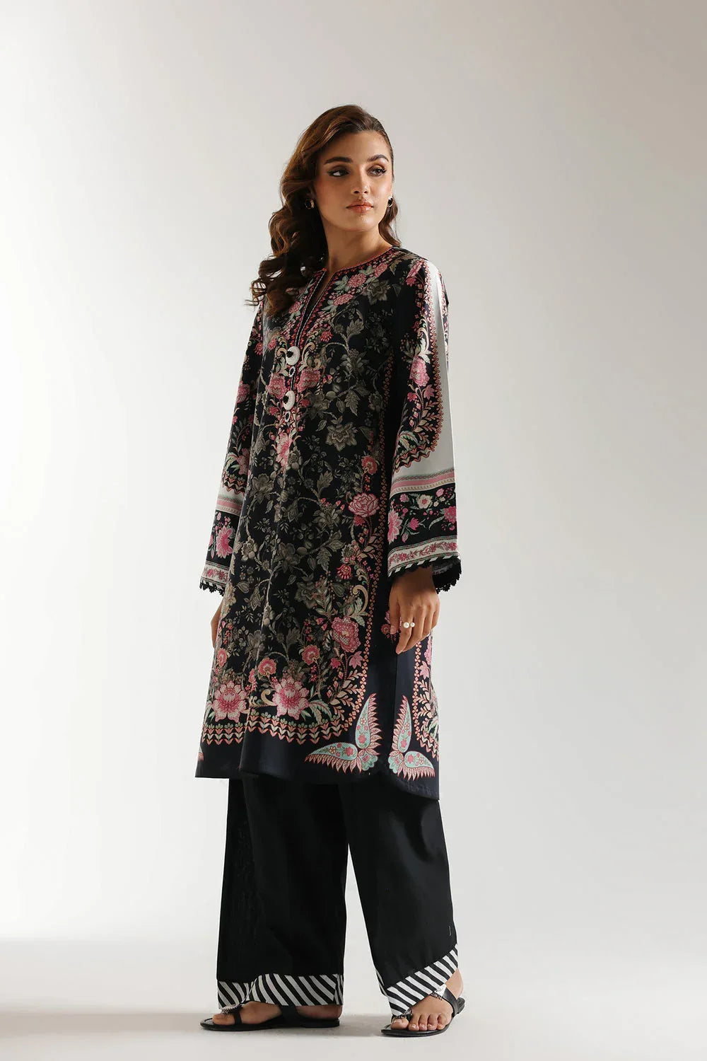 Ethnic | Spring Summer 25 | ES-13 - Rang-e-Khaas