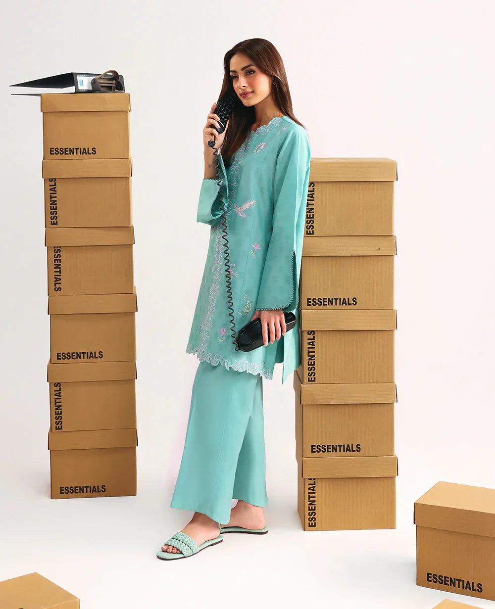 Republic Womenswear | Essentials Pre Fall | Zaynah - Rang-e-Khaas