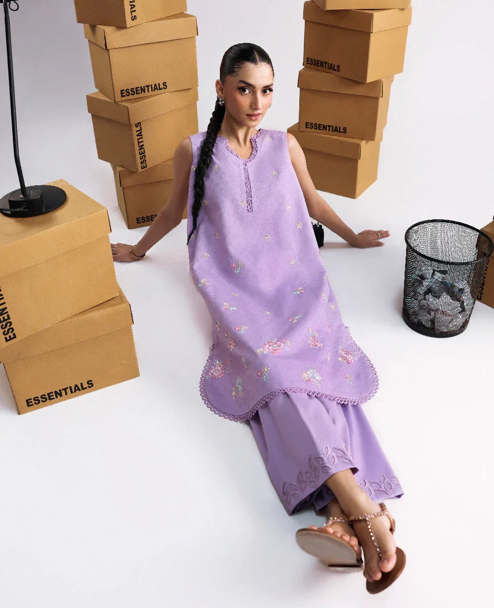 Republic Womenswear | Essentials Pre Fall | Lavine - Rang-e-Khaas