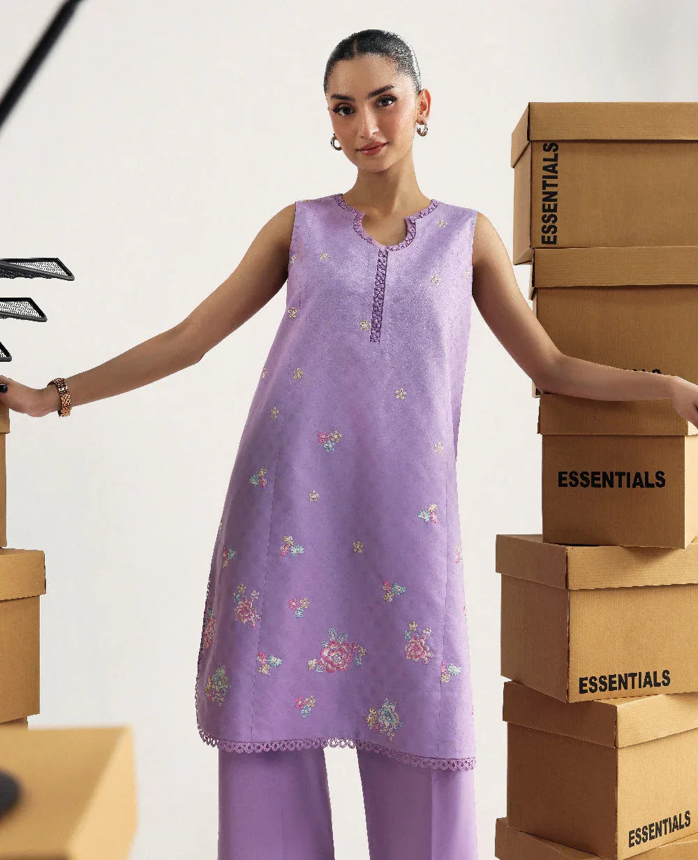 Republic Womenswear | Essentials Pre Fall | Lavine - Rang-e-Khaas