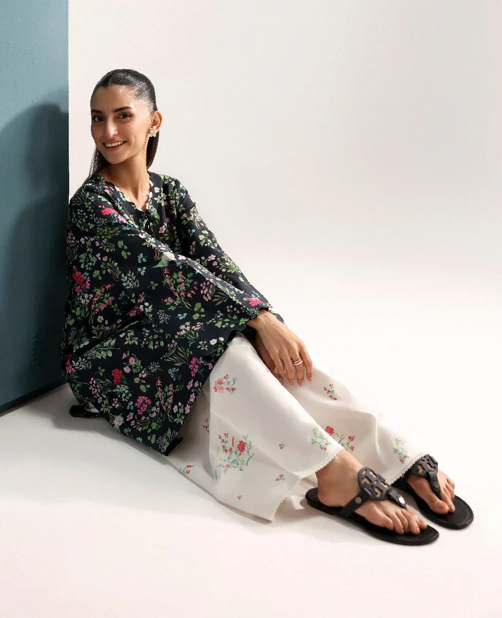 Republic Womenswear | Essentials Pre Fall | Eloise - Rang-e-Khaas