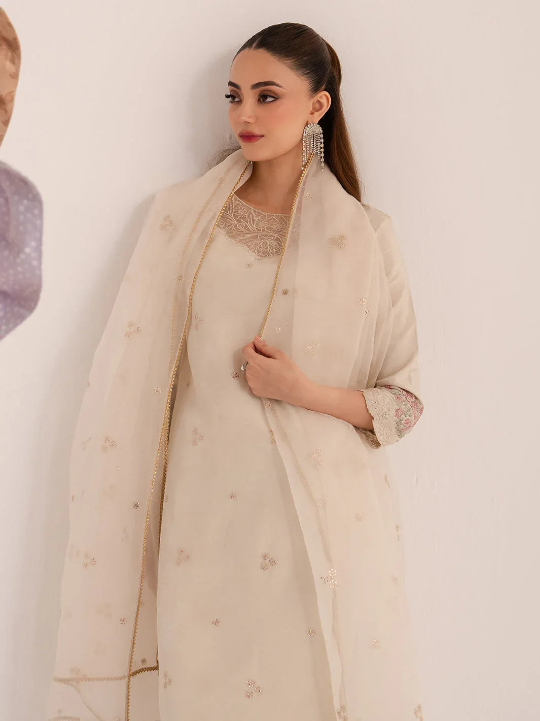 Izel | The Silk Chapter | Ecru - Rang-e-Khaas