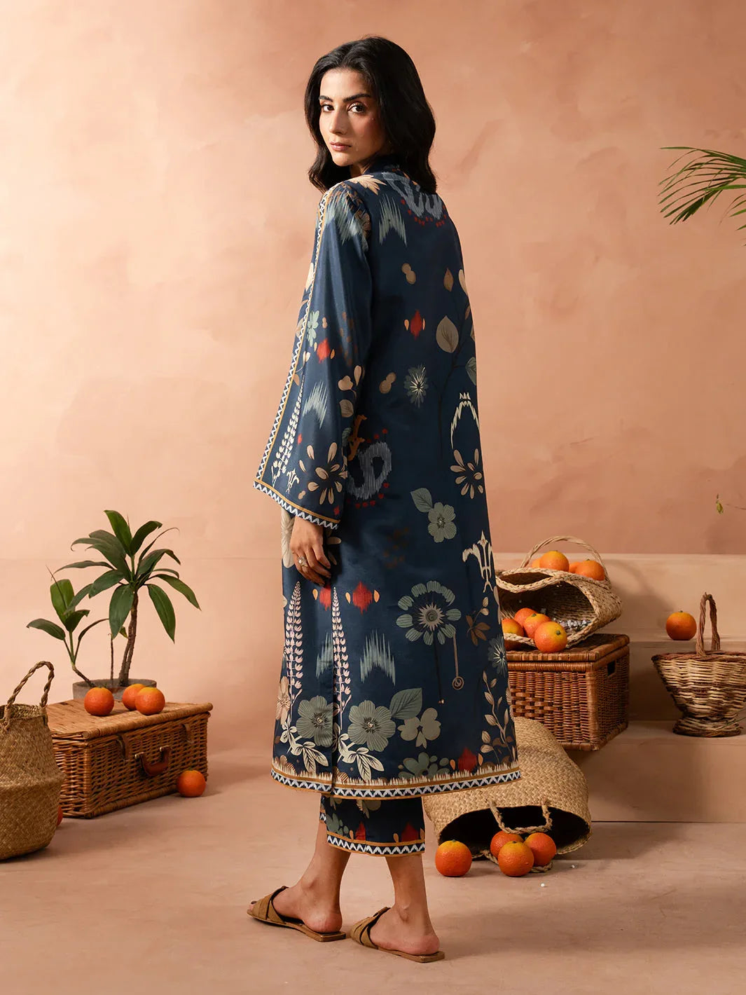 IZEL | Sunset street Pret | EIRA - Rang-e-Khaas