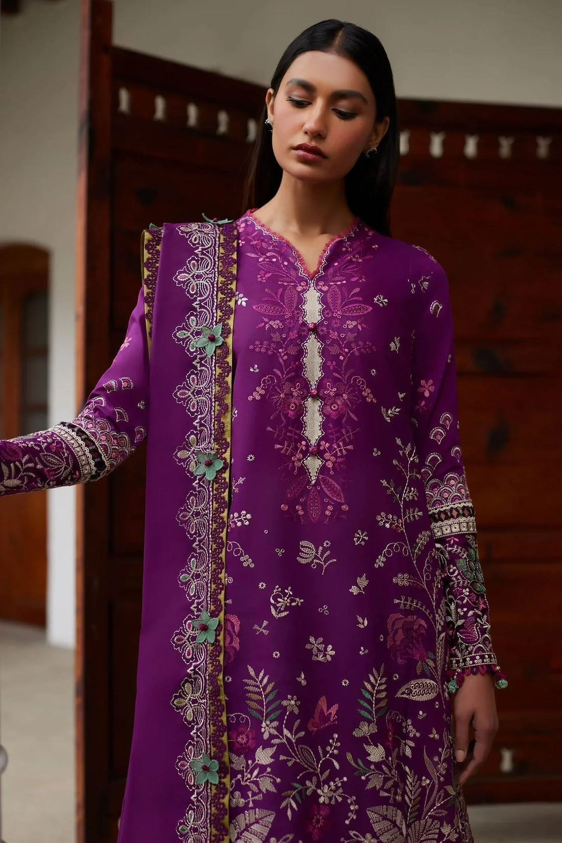 Elan | Lawn24 |QISTINA (EL24-03 A) - Rang-e-Khaas