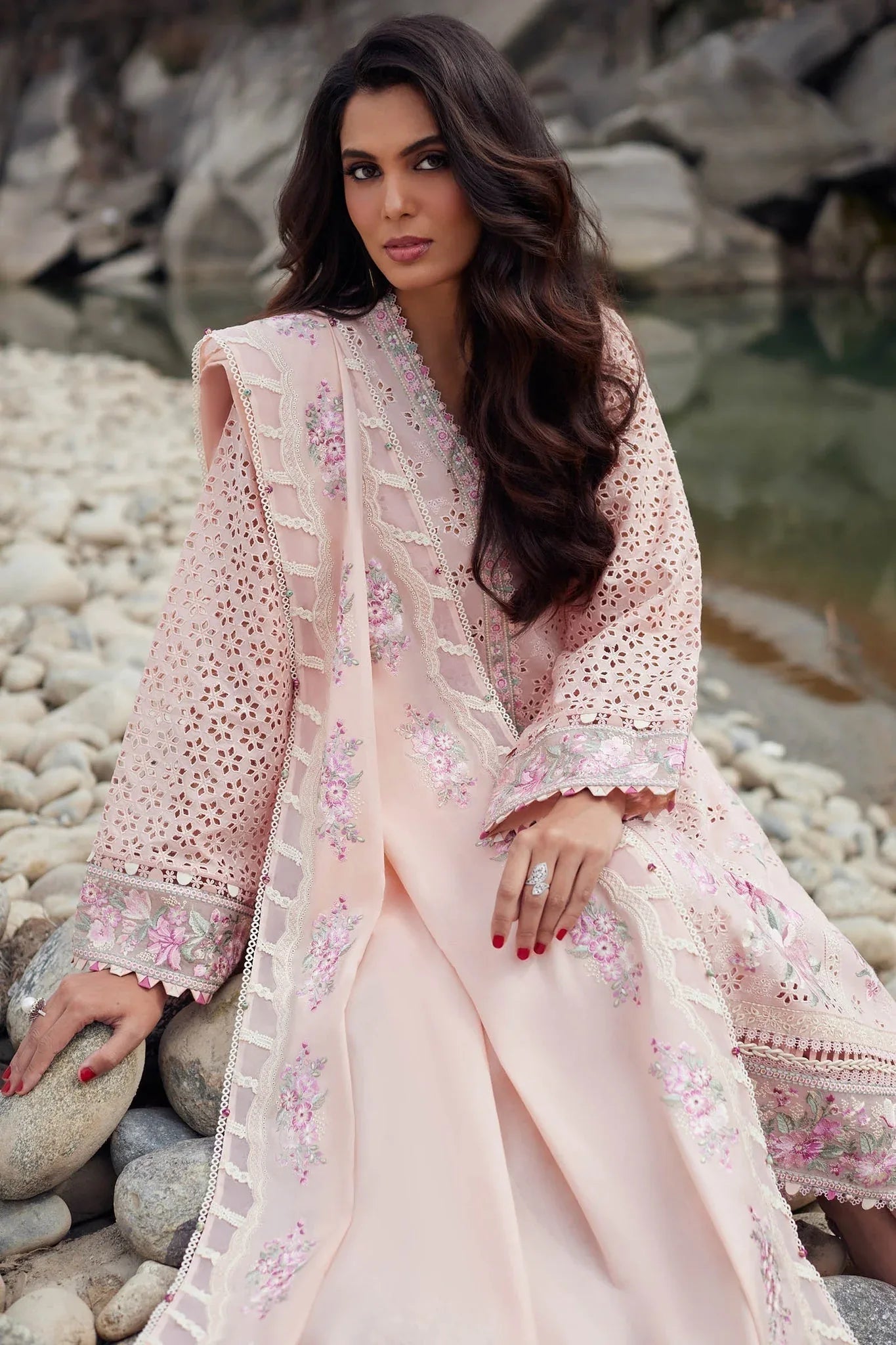 Elan | Lawn24 | AIREEN (EL24-09 A) - Rang-e-Khaas
