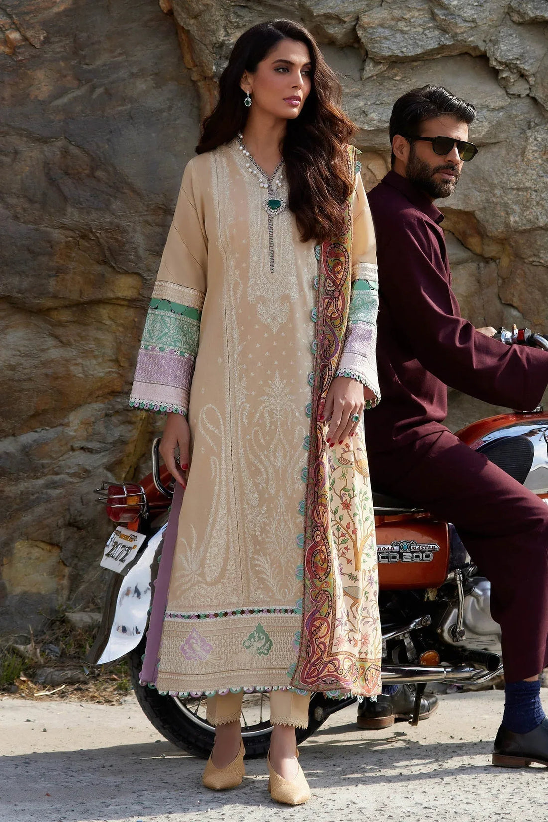 Elan | Lawn24 | SHERINE (EL24-07 B) - Rang-e-Khaas