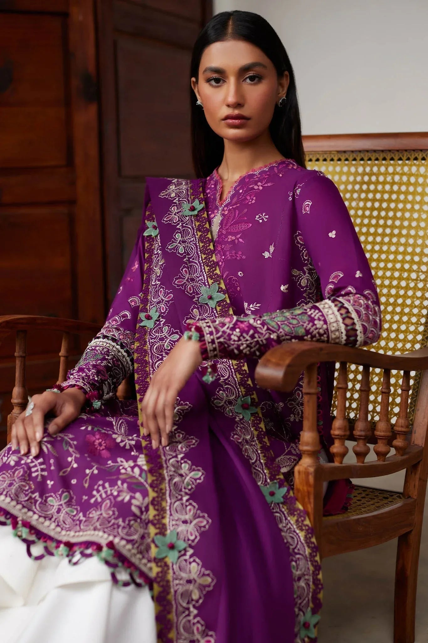 Elan | Lawn24 |QISTINA (EL24-03 A) - Rang-e-Khaas