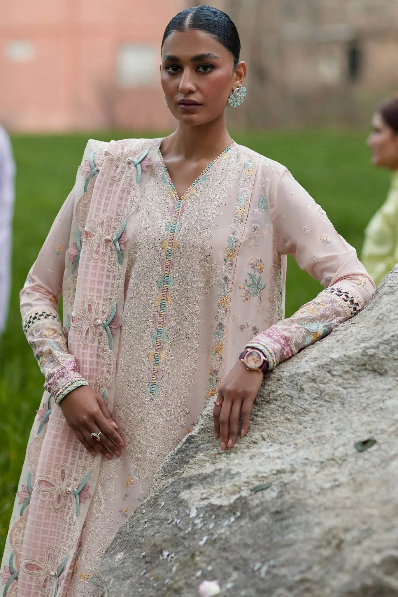 Elan | Lawn24 | NEZIHA (EL24-05 B) - Rang-e-Khaas