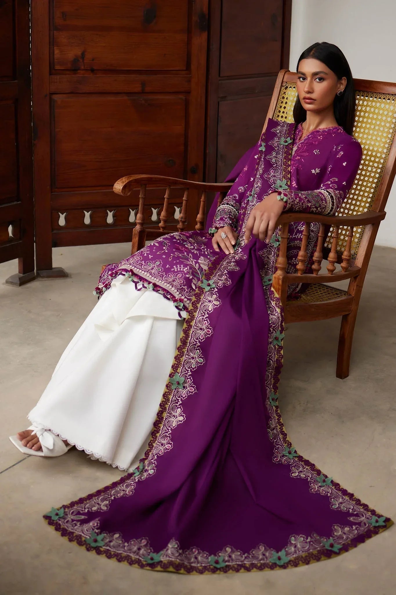 Elan | Lawn24 |QISTINA (EL24-03 A) - Rang-e-Khaas