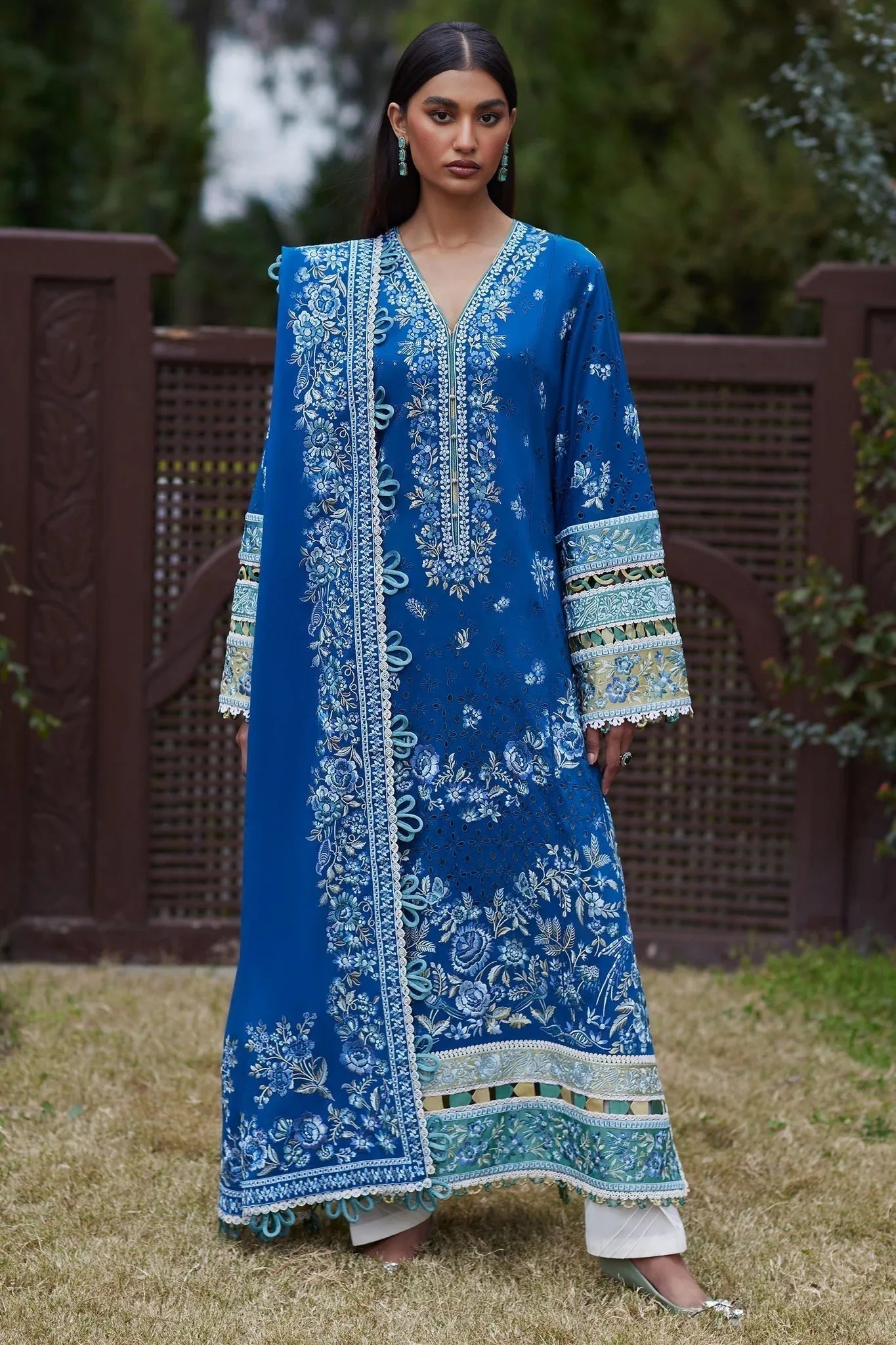Elan | Lawn24 | IVANA (EL24-06 B) - Rang-e-Khaas