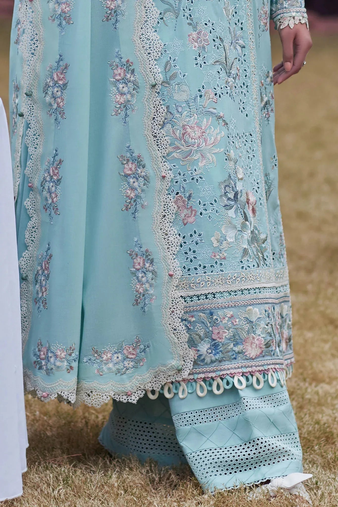 Elan | Lawn24 | AIREEN (EL24-09 B) - Rang-e-Khaas
