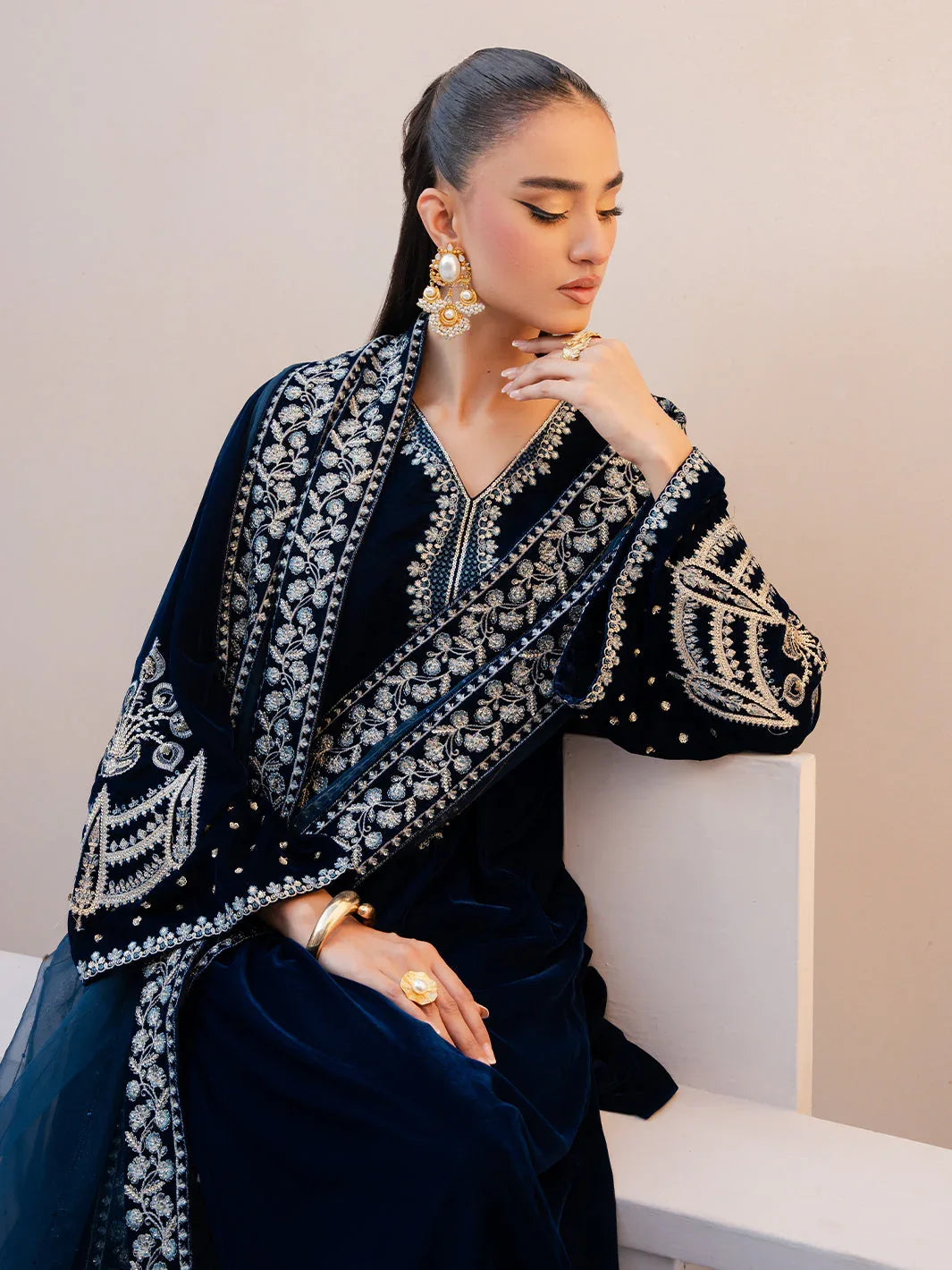 Izel | Le Tresor Formals | Élora - Rang-e-Khaas