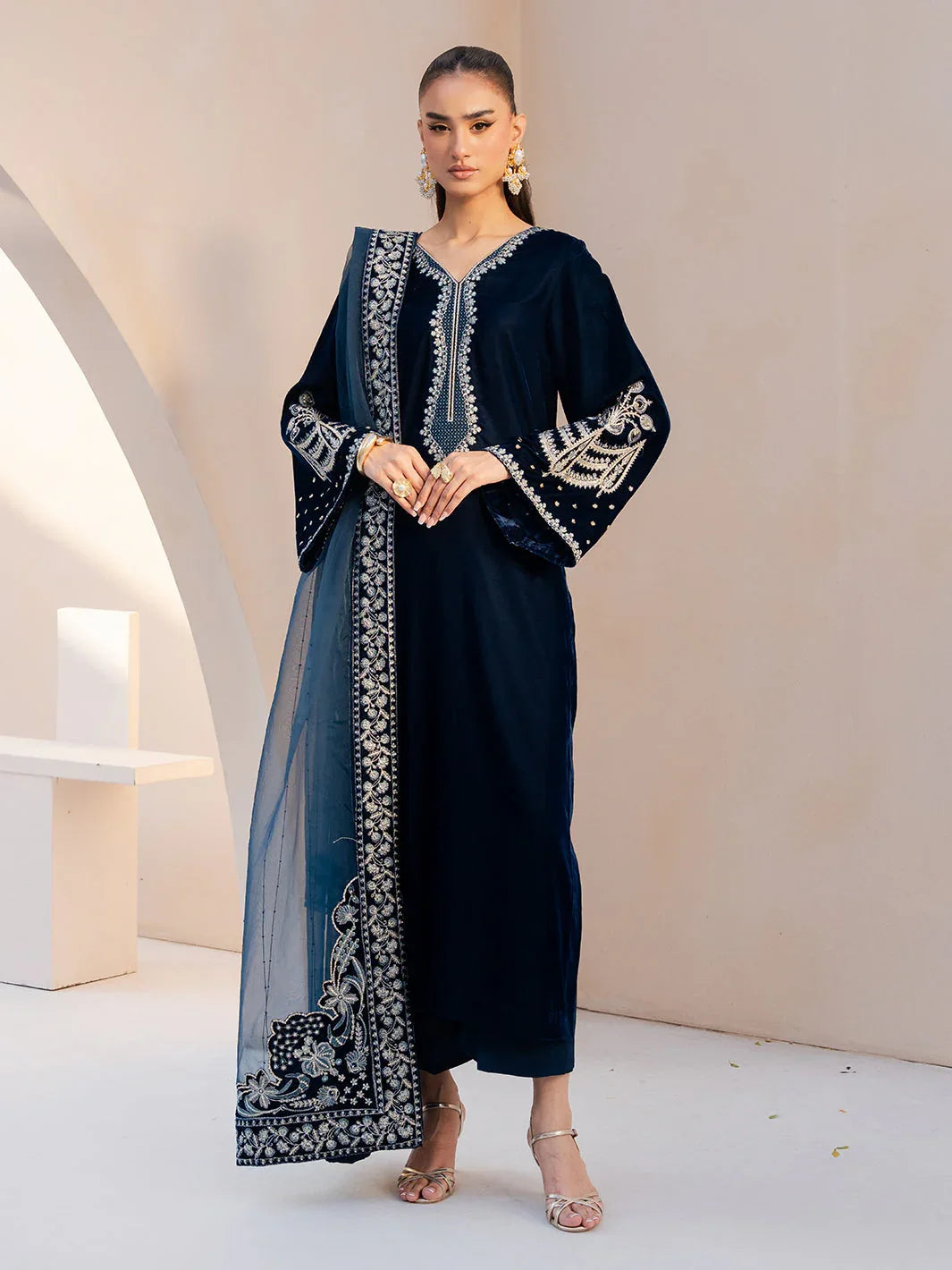 Izel | Le Tresor Formals | Élora - Rang-e-Khaas