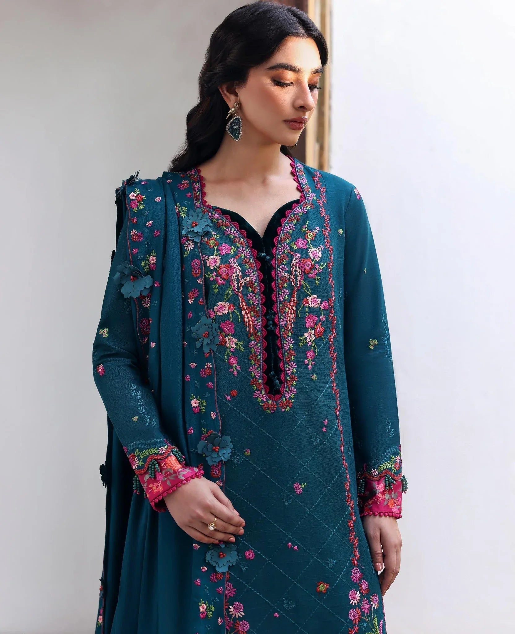 Republic Womenswear | Amaris Luxury Shawl 25 | Evania - Rang-e-Khaas